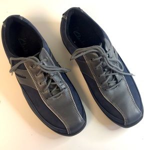 CLARKS Women’s Walking Sneakers